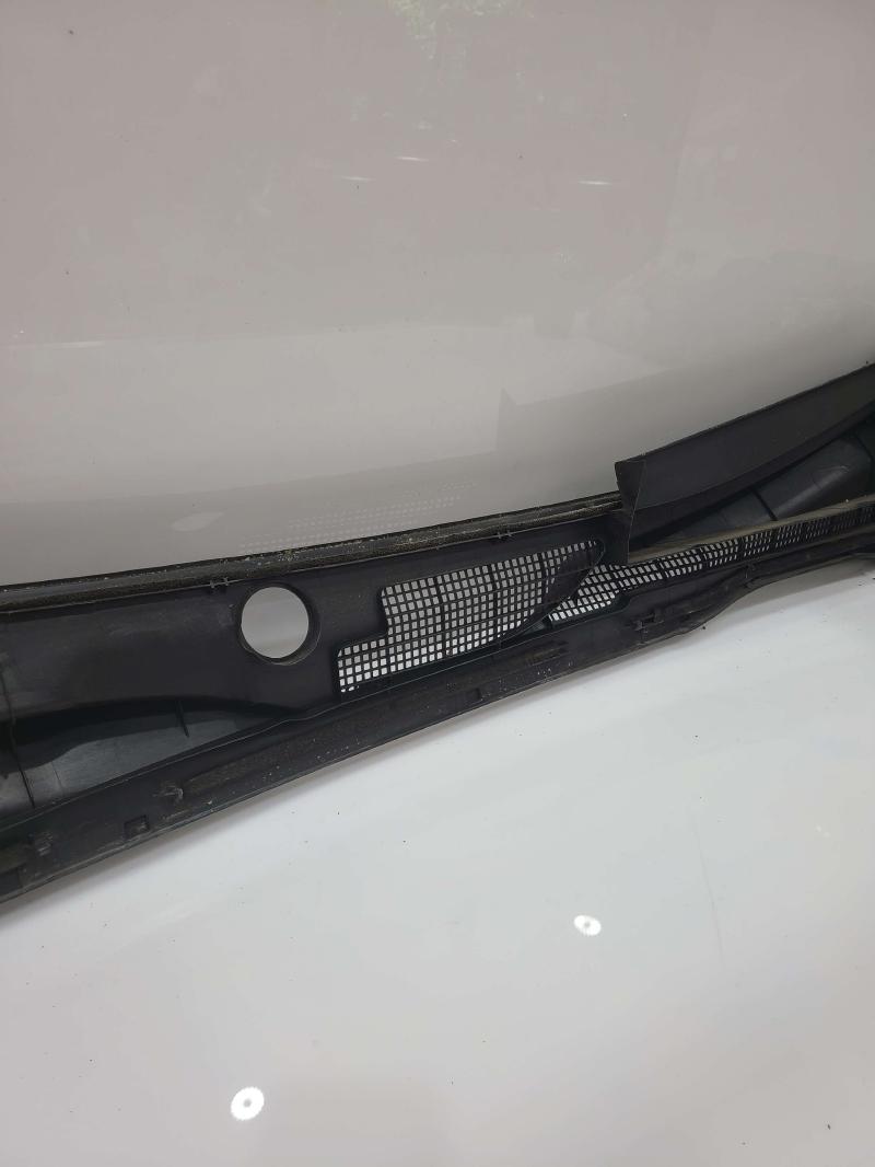 2002 - 2006 Toyota Camry Cowl Cover Cowl Screen OEM 5570806031