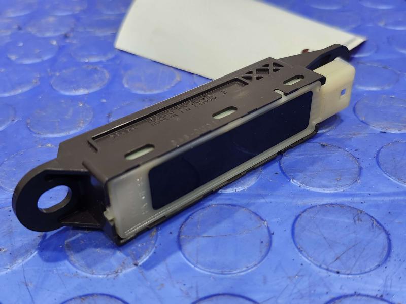2010 Lexus RX350 RX450H Door Switch Front