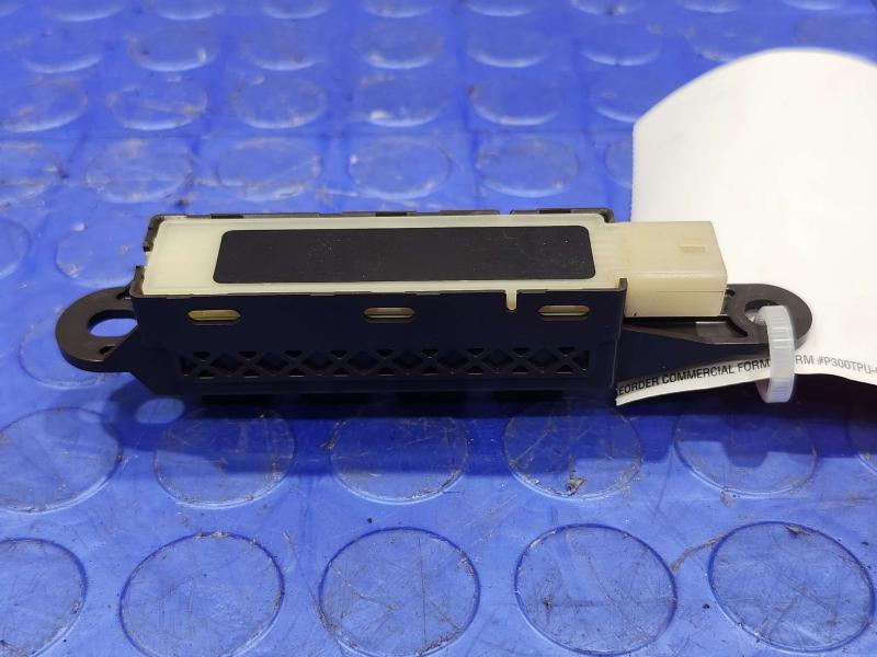2010 Lexus RX350 RX450H Door Switch Front