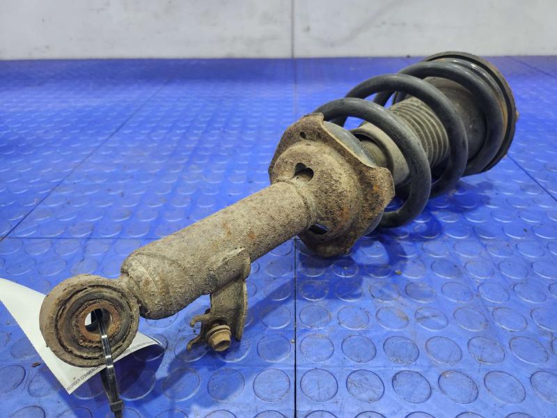 2009 Toyota Tacoma Strut Assembly