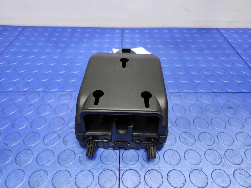 2018 Volvo S90 Cabin Fuse Box