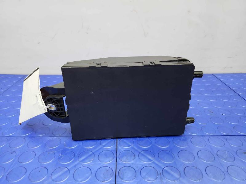 2018 Volvo S90 Cabin Fuse Box