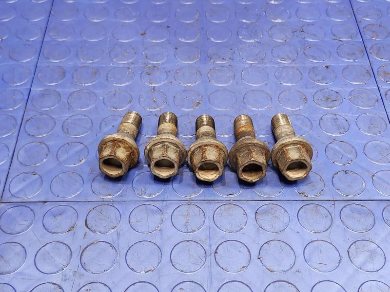 2018 Ram ProMaster Lug Nuts