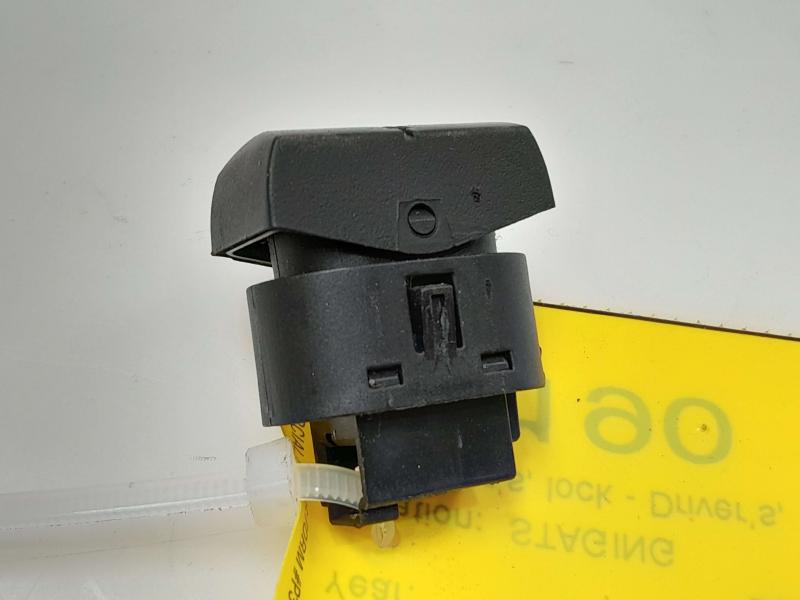 2006 Chevrolet Cobalt Door Switch Front