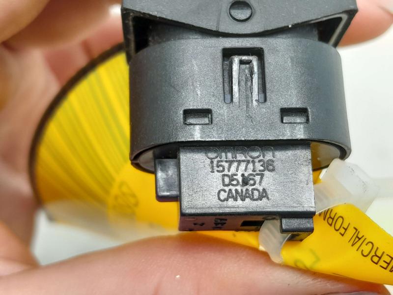 2006 Chevrolet Cobalt Door Switch Front
