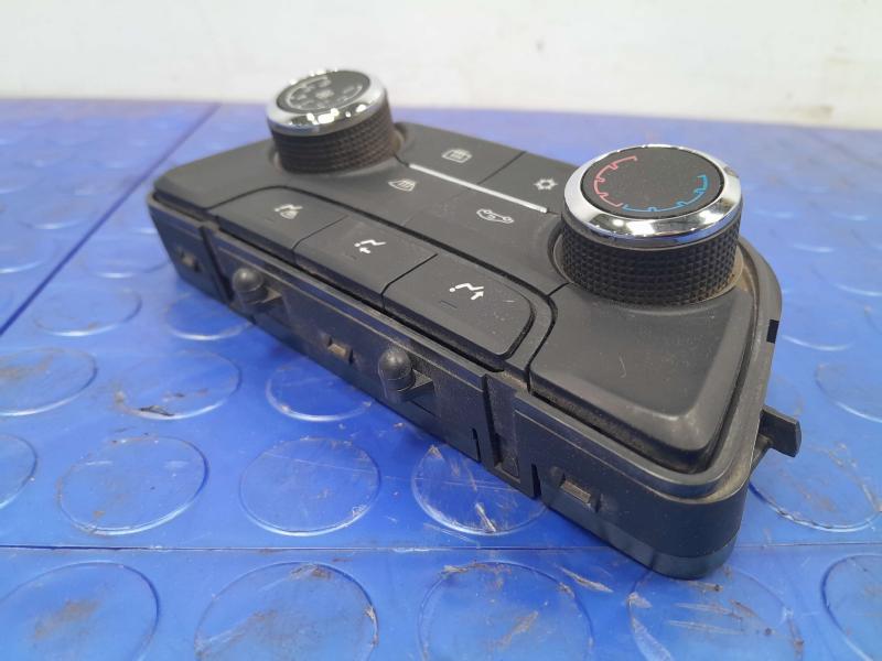 2017-2022 Buick Encore Single Zone Manual Temperature Climate Controls OEM 39081561