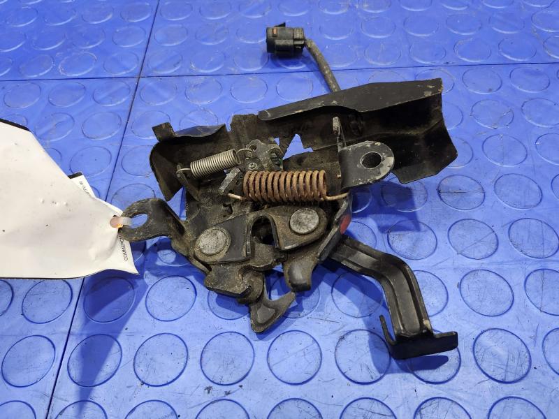 2011 Toyota Camry Hood Latch