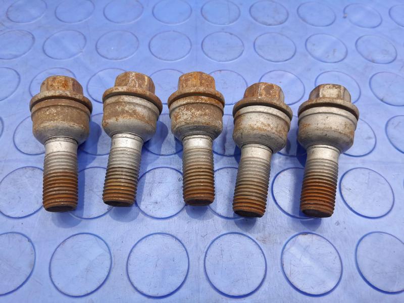 2014 Audi Q5 Lug Nuts