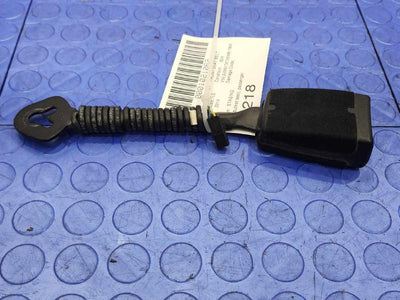 2014 Volkswagen Beetle Front Seat Belt