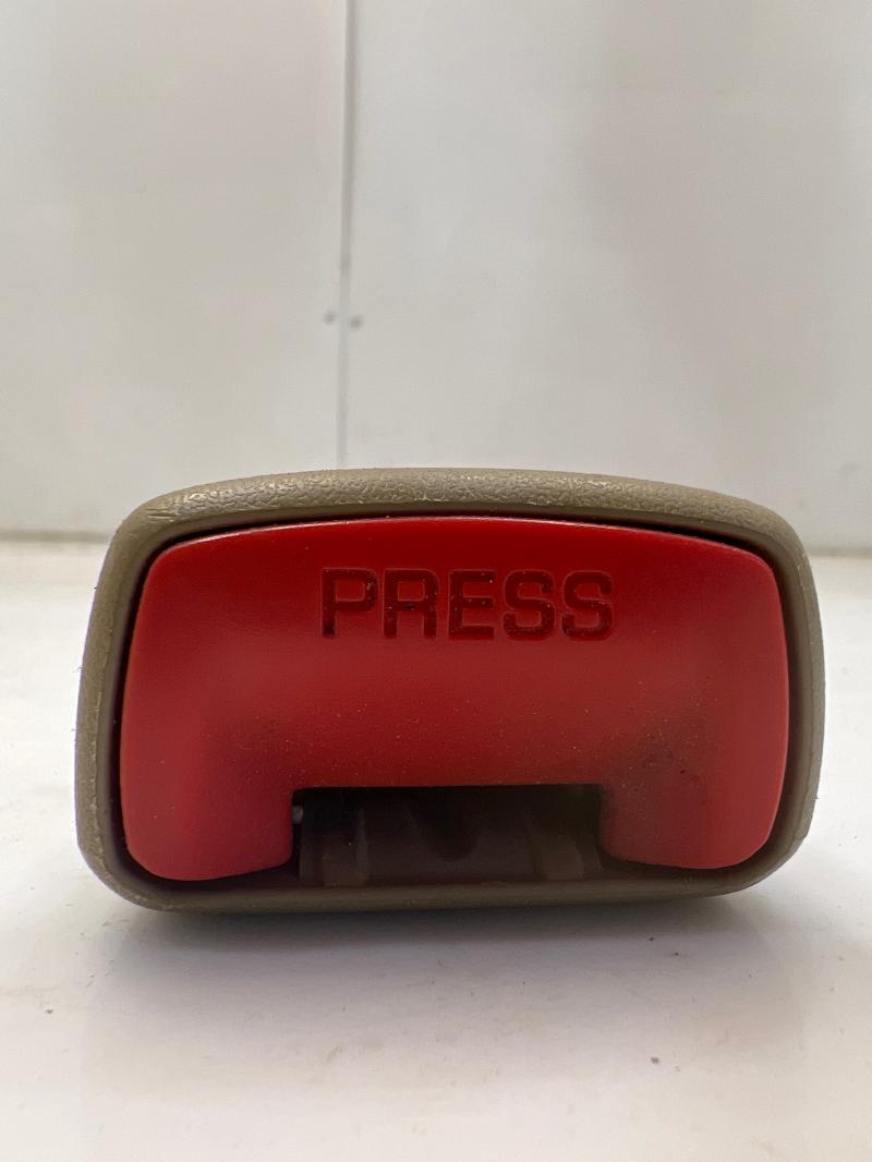 2010 - 2013 Toyota Highlander 3rd Row Rear Seat Belt Buckle Tan OEM 735800E030E0,RH