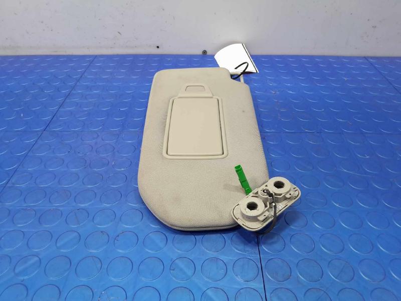 2018 Volvo S90 Sun Visor