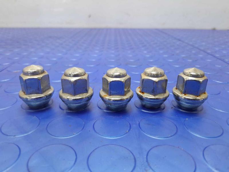 2017 Lincoln MKC Lug Nuts