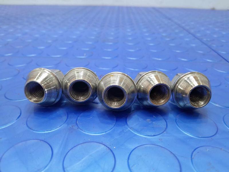 2017 Lincoln MKC Lug Nuts