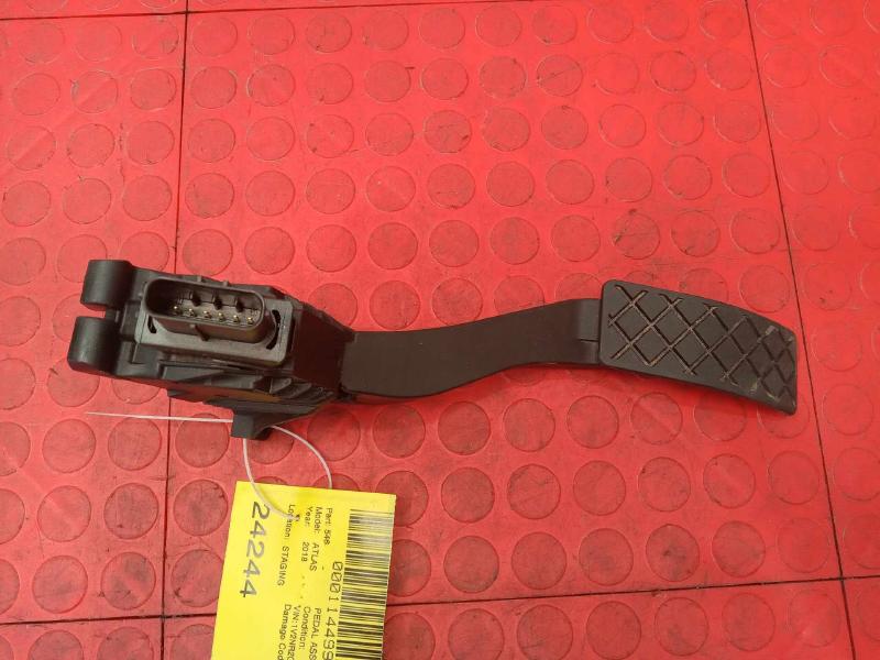 2018-2021 Volkswagen Atlas Accelerator Pedal Assembly Genuine OEM 5Q1723503J