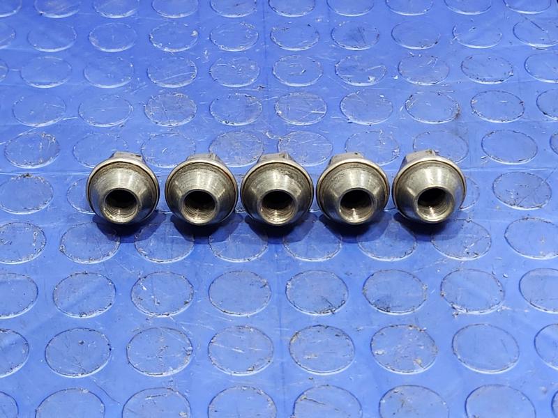 2020 Ford Mustang Lug Nuts