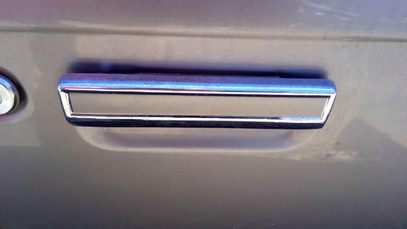 1984 - 1996 Oldsmobile Cutlass Ciera Front Door Handle RH Passenger Side OEM 20332644