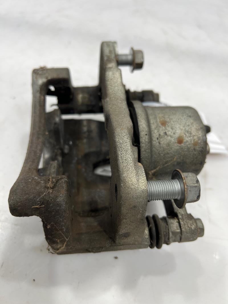 2016 Toyota Prius Caliper