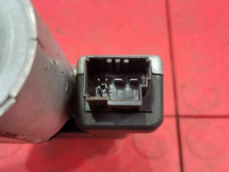 2004-2010 BMW X3 E83 Sunroof Drive Motor Genuine OEM Part 67616922652