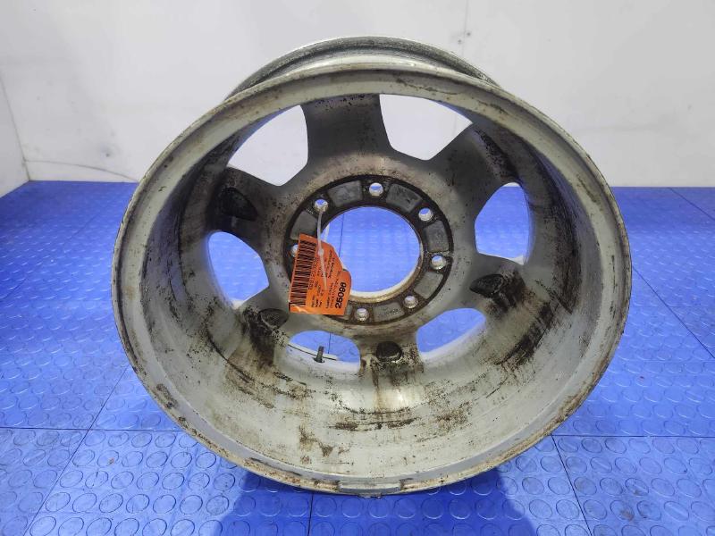 2013 Ford F-350 Super Duty Wheel