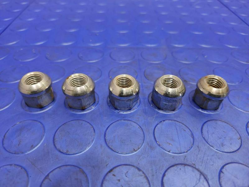 2006 Honda Civic Lug Nuts