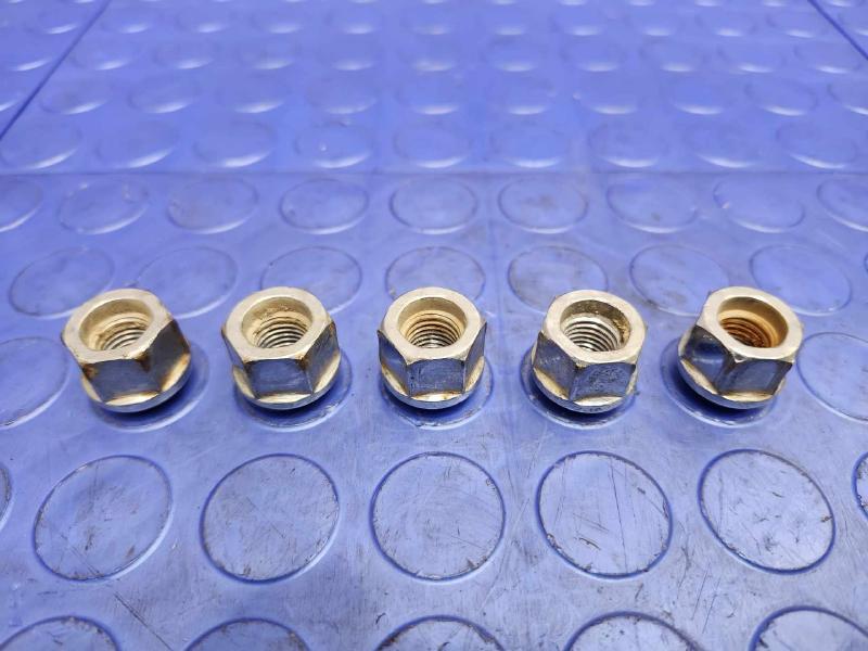 2006 Honda Civic Lug Nuts