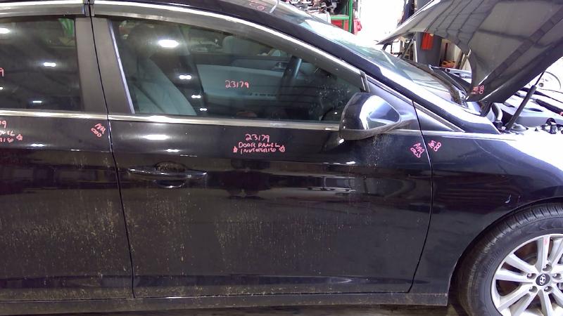 2017 Hyundai Sonata Front Door