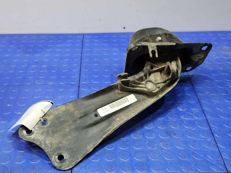 2015 Volkswagen Beetle Lower Control Arm Rr