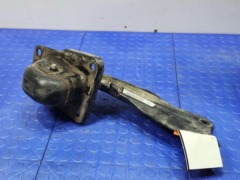 2015 Volkswagen Beetle Lower Control Arm Rr