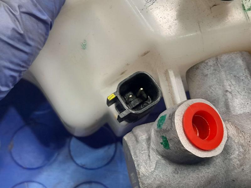2018-2022 Ford Ecosport Brake Master Cylinder Assembly Genuine OEM GN1Z2140B