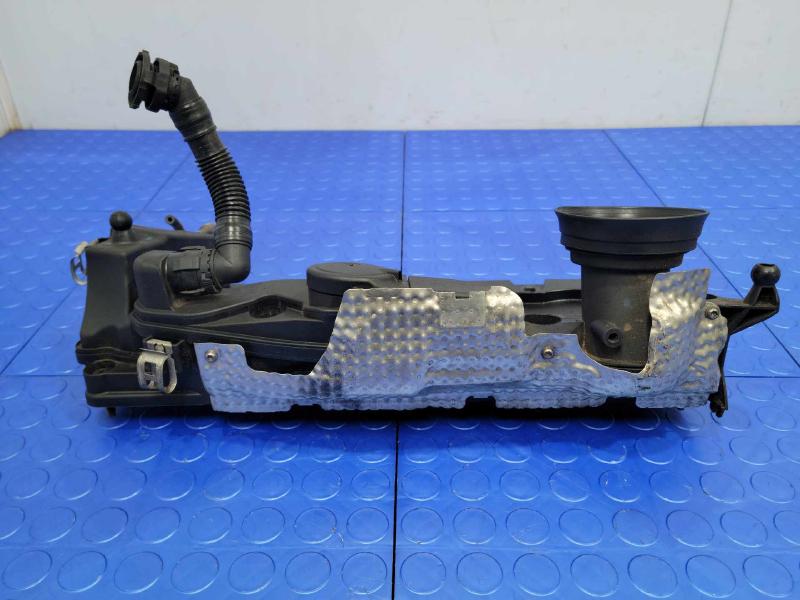 2012 Volkswagen Jetta Valve Cover