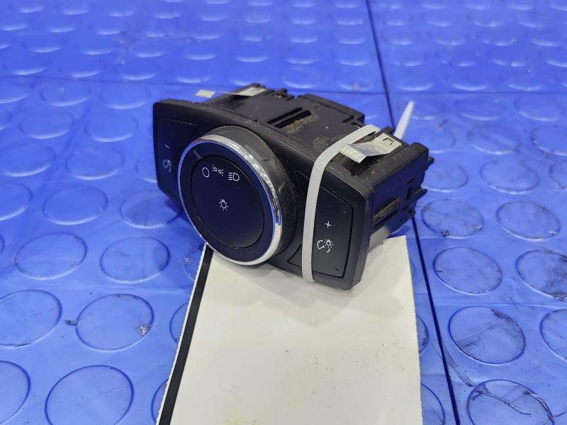 2016 Ford Transit 150 Headlight Switch (Dash Mtd)