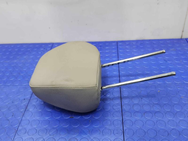 2012 Hyundai Veloster Headrest