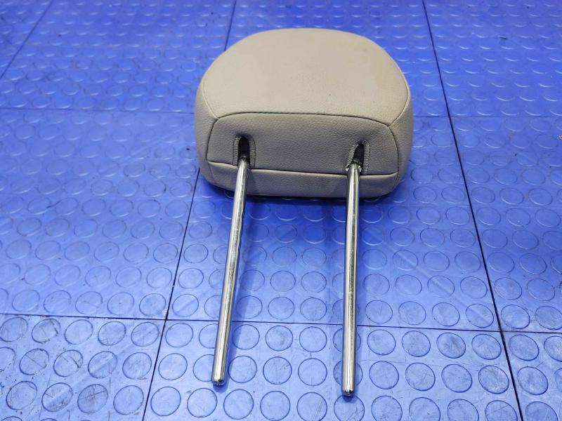 2012 Hyundai Veloster Headrest