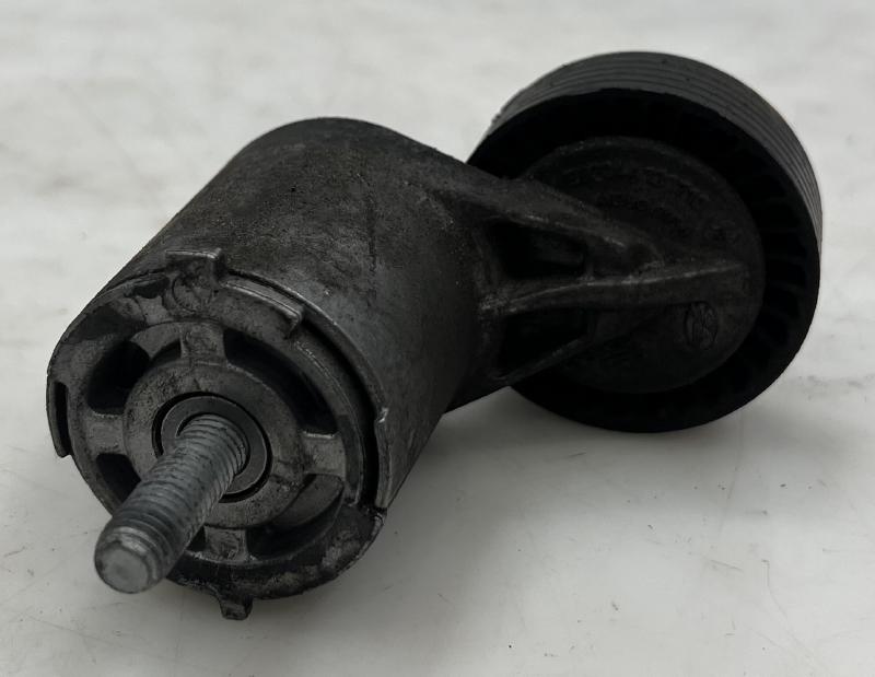 2012 Volkswagen Passat Engine Belt Tensioner