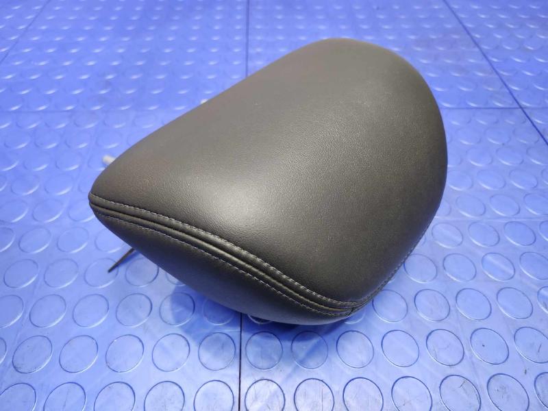 2017 Nissan Maxima Headrest
