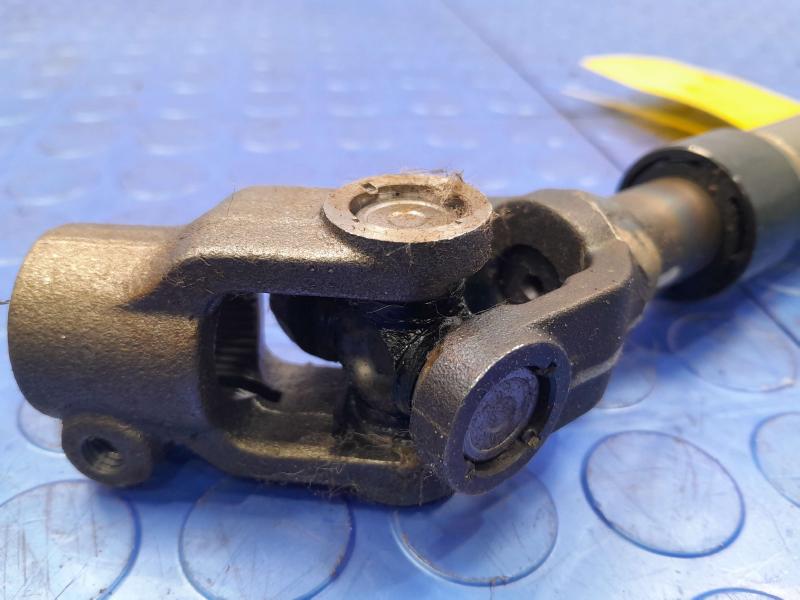 2014-2017 Hyundai Tucson Lower Steering Intermedaite Shaft OEM 564002S202