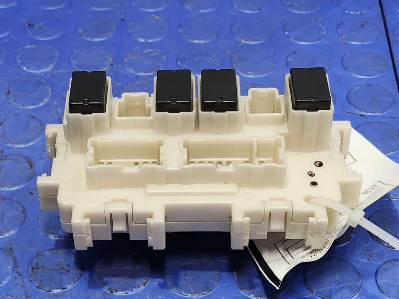 2014 Nissan Maxima Cabin Fuse Box