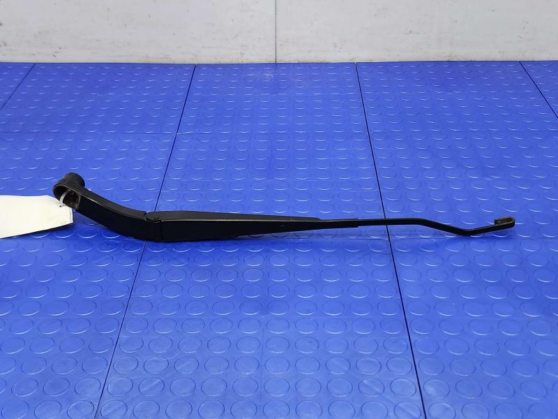 2015 Chevrolet Tahoe Wiper Arm