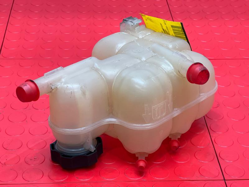 2016 Chevrolet Volt Coolant Recovery Bottle