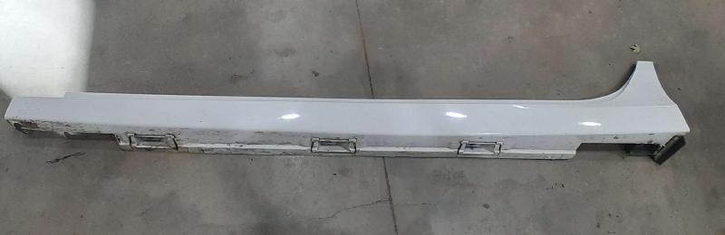 2023 Acura Integra Rocker Moulding