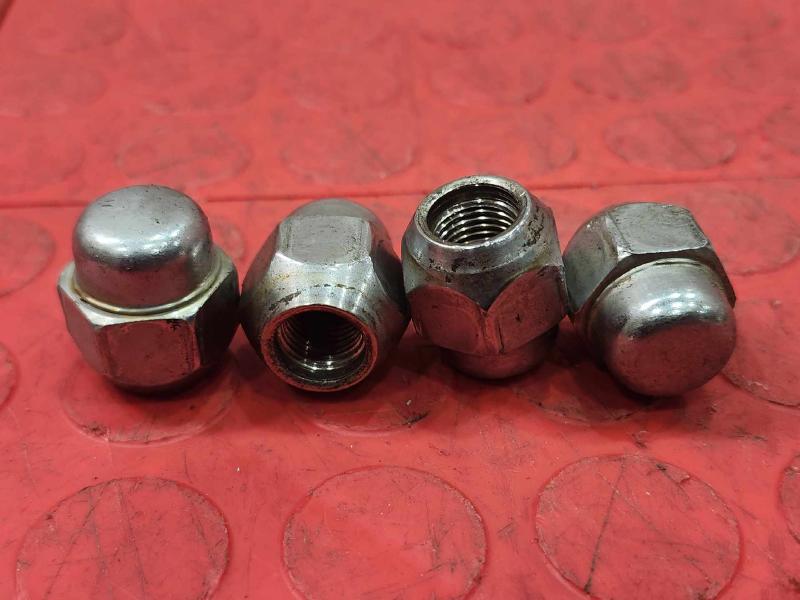 2020 Nissan Kicks Lug Nuts