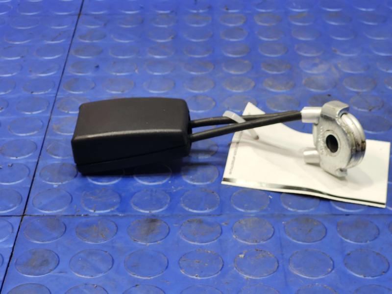 2006 Mercedes CLS-Class Rear Seat Belt