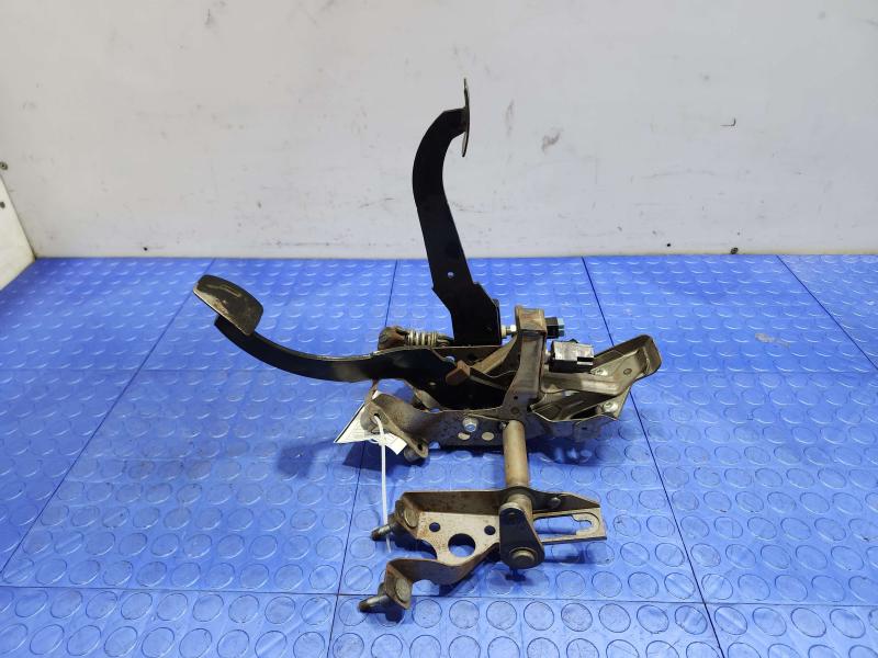 2013 Subaru Crosstrek Brake Pedal