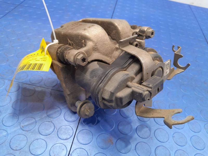 2018 BMW 740I Caliper