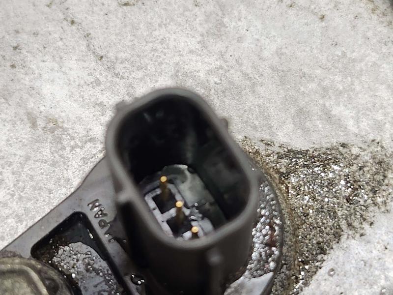 2013 Toyota Camry Valve Cover