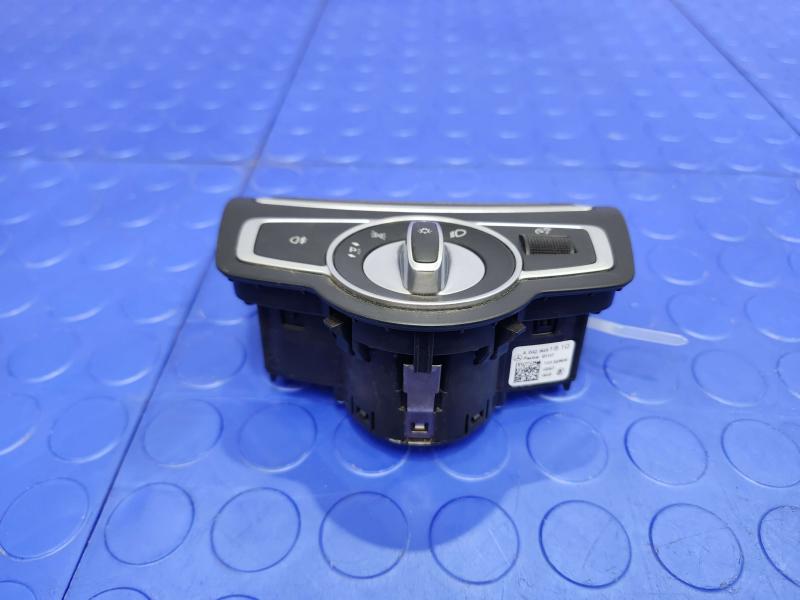 2017 Mercedes C-Class Headlight Switch (Dash Mtd)