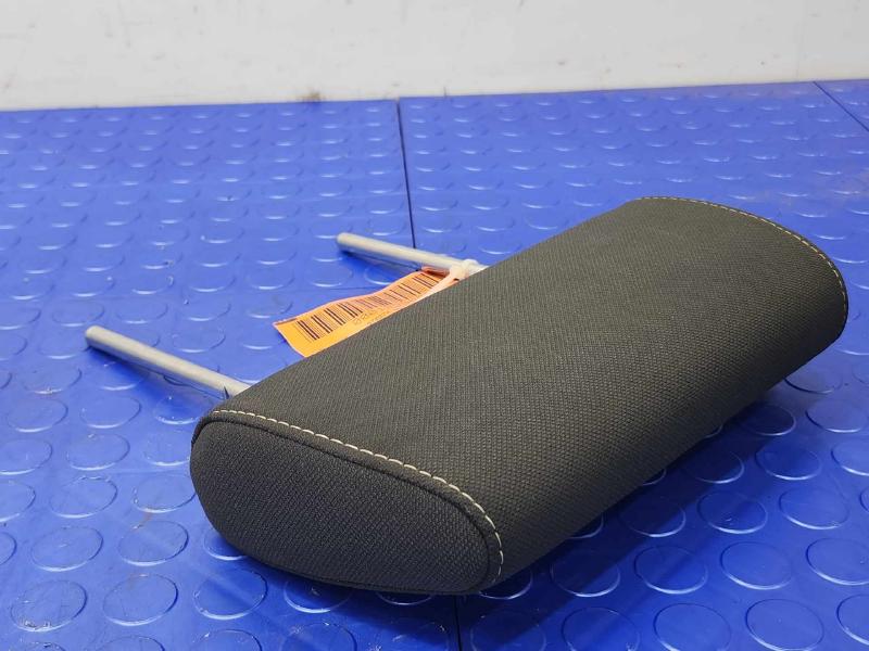 2014 Chevrolet Silverado 1500 Headrest