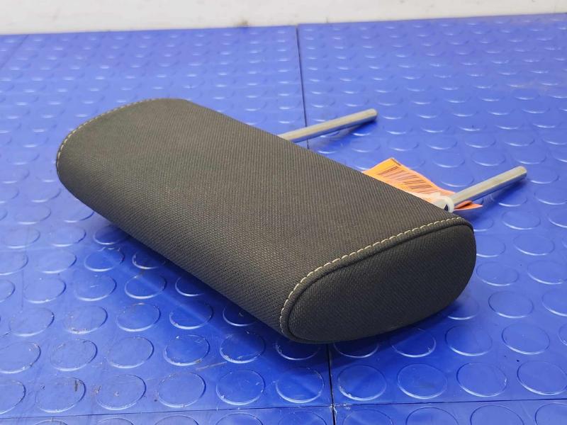 2014 Chevrolet Silverado 1500 Headrest