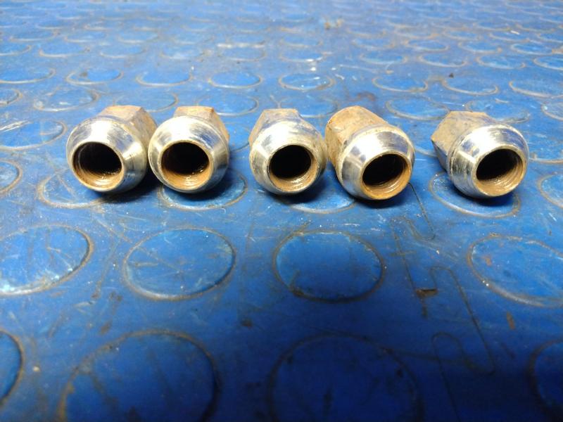 1995 Jeep Grand Cherokee Lug Nuts