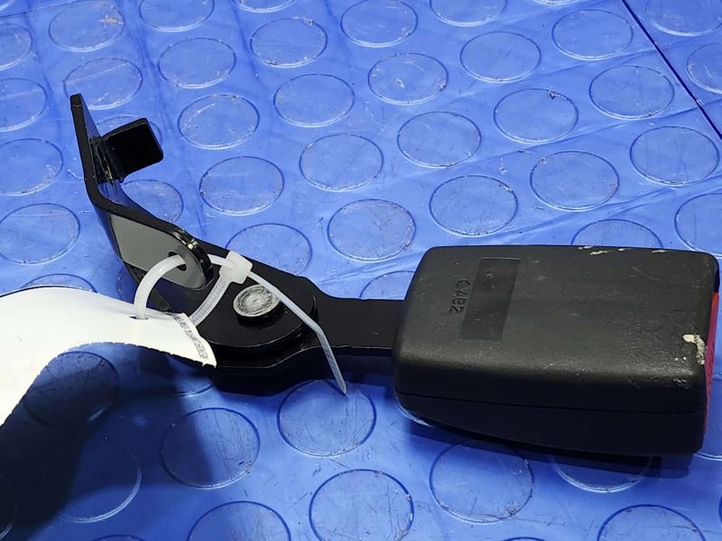 2015 Infiniti Q50 Rear Seat Belt